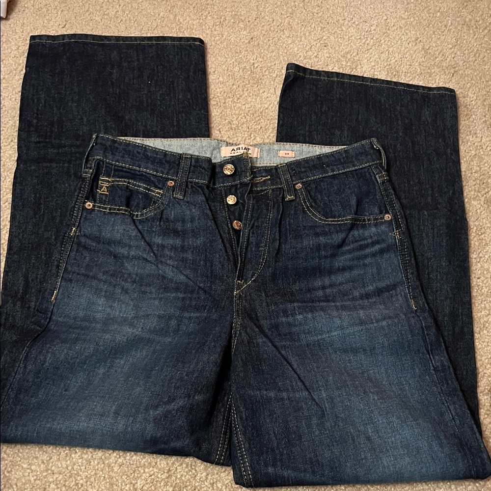 Women’s Ariat jeans